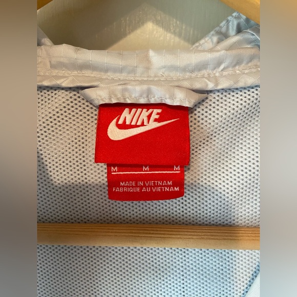 Nike Windbreaker - Picture 5 of 5